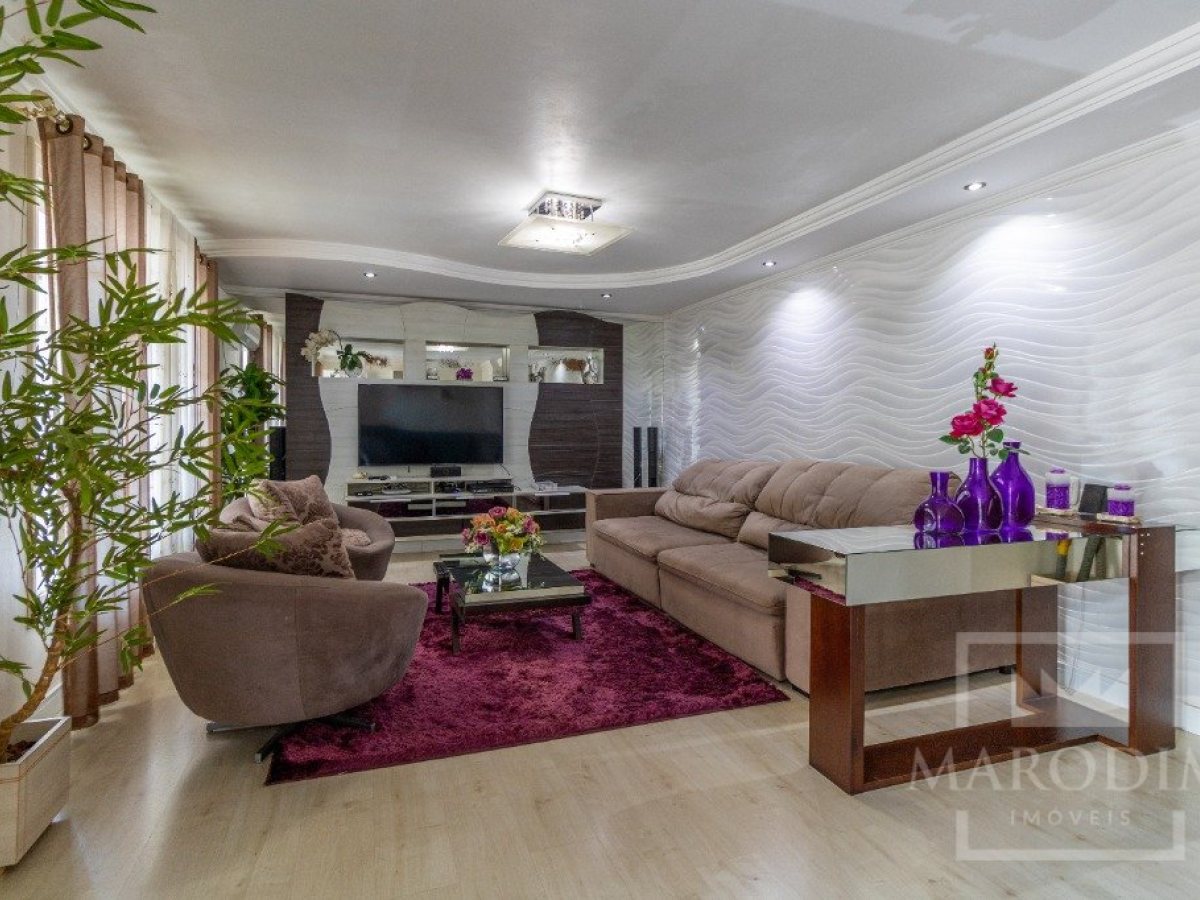 Casa com 222m², 3 dormitórios, Sim suíte, 3 vagas, no bairro Santa Isabel em Marau