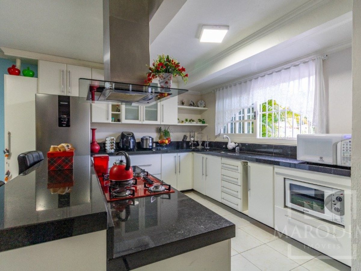 Casa com 222m², 3 dormitórios, Sim suíte, 3 vagas, no bairro Santa Isabel em Marau