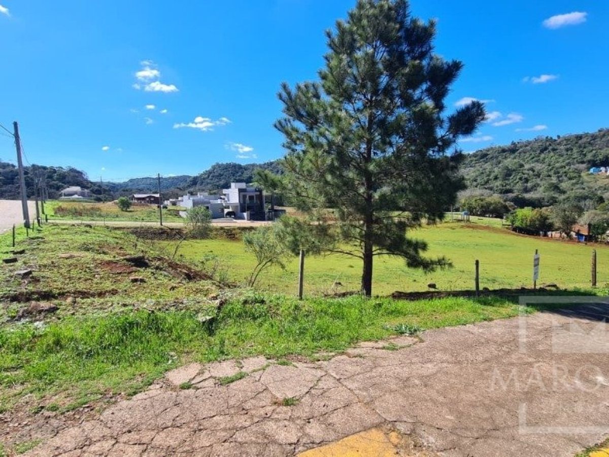 Terreno com 433m², Nao suíte, no bairro Loteamento de Rocco em Marau