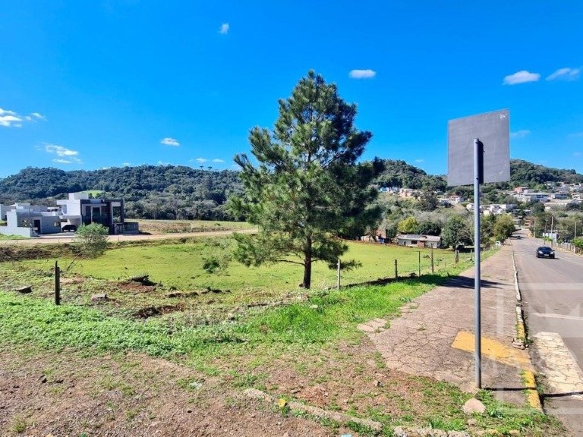 Terreno com 464m², Nao suíte, no bairro Loteamento de Rocco em Marau