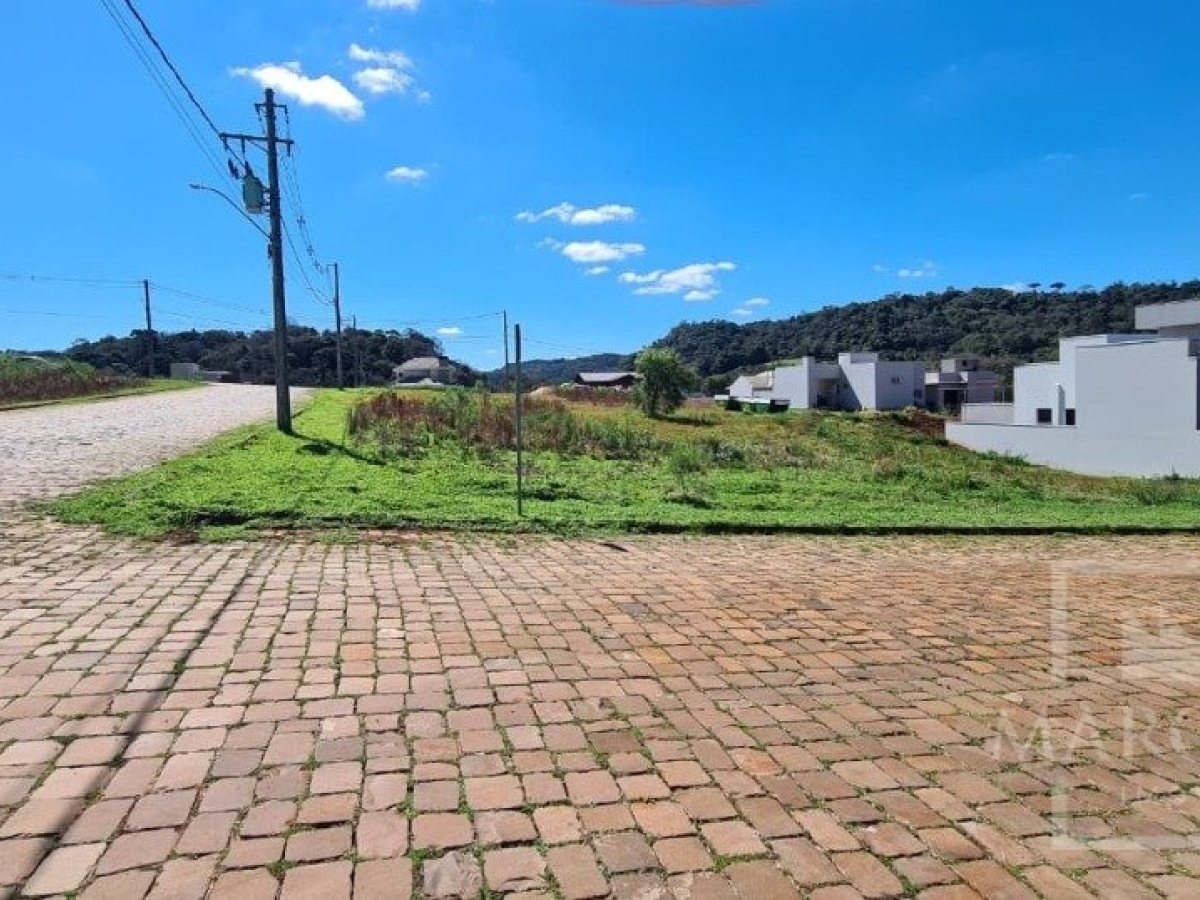 Terreno com 420m², Nao suíte, no bairro Loteamento de Rocco em Marau