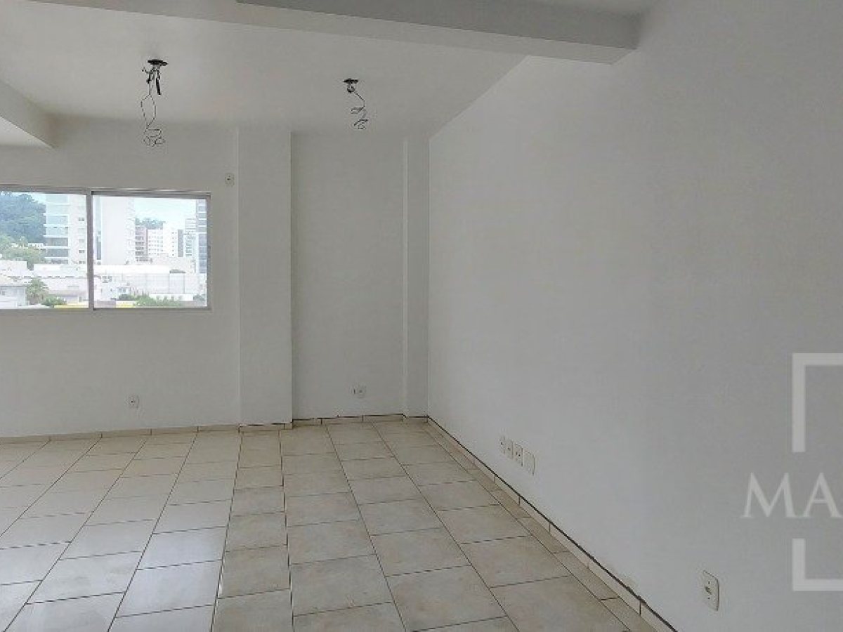 Salas/Conjuntos com 62m², Nao suíte, no bairro Centro em Marau