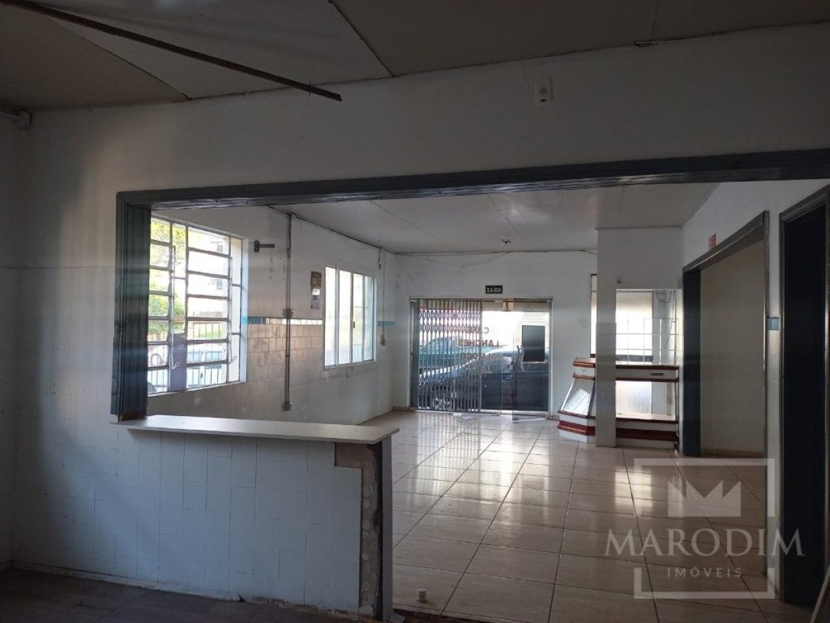 Salas/Conjuntos com 100m², Nao suíte, no bairro Centro em Marau