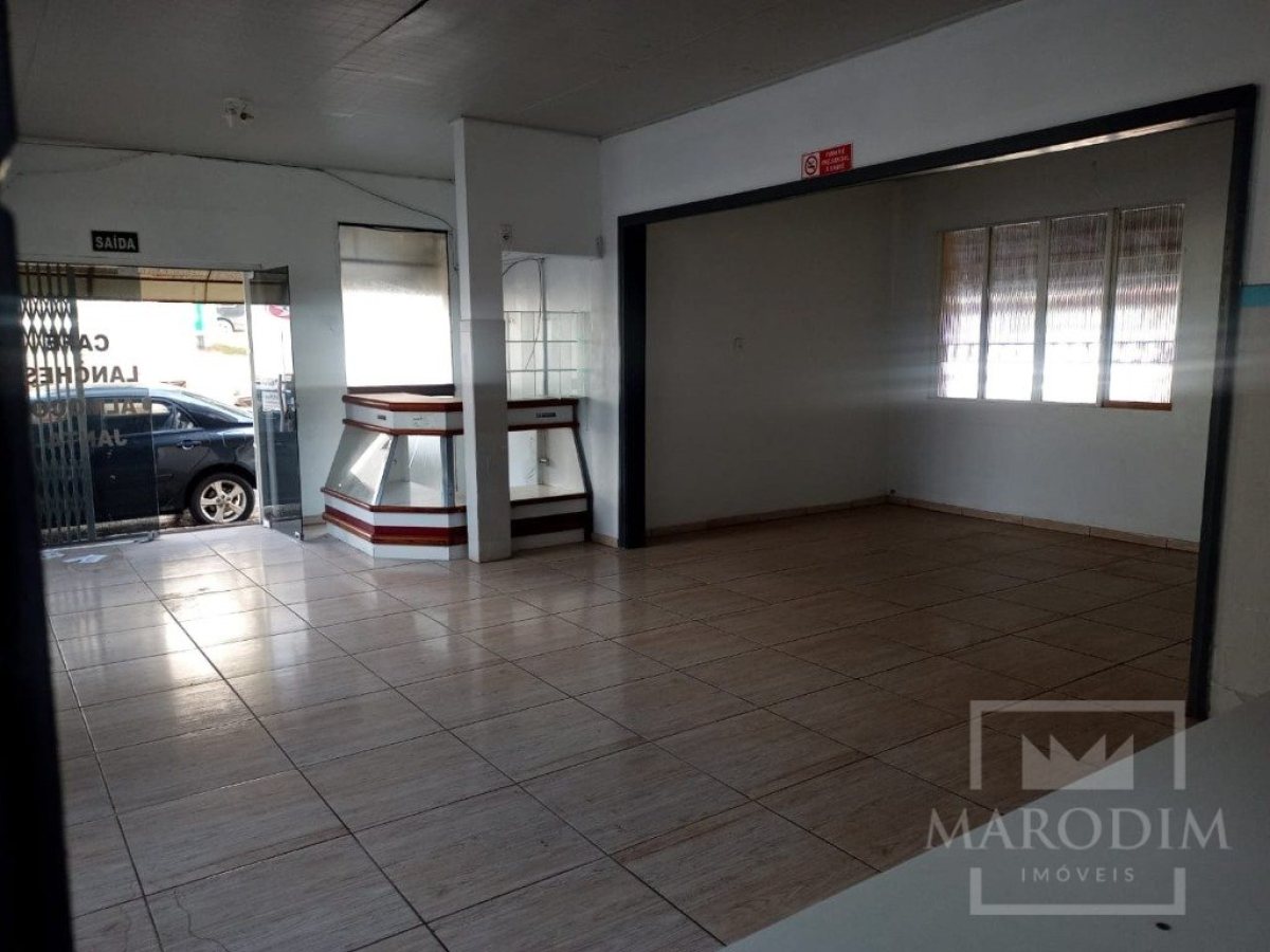 Salas/Conjuntos com 100m², Nao suíte, no bairro Centro em Marau