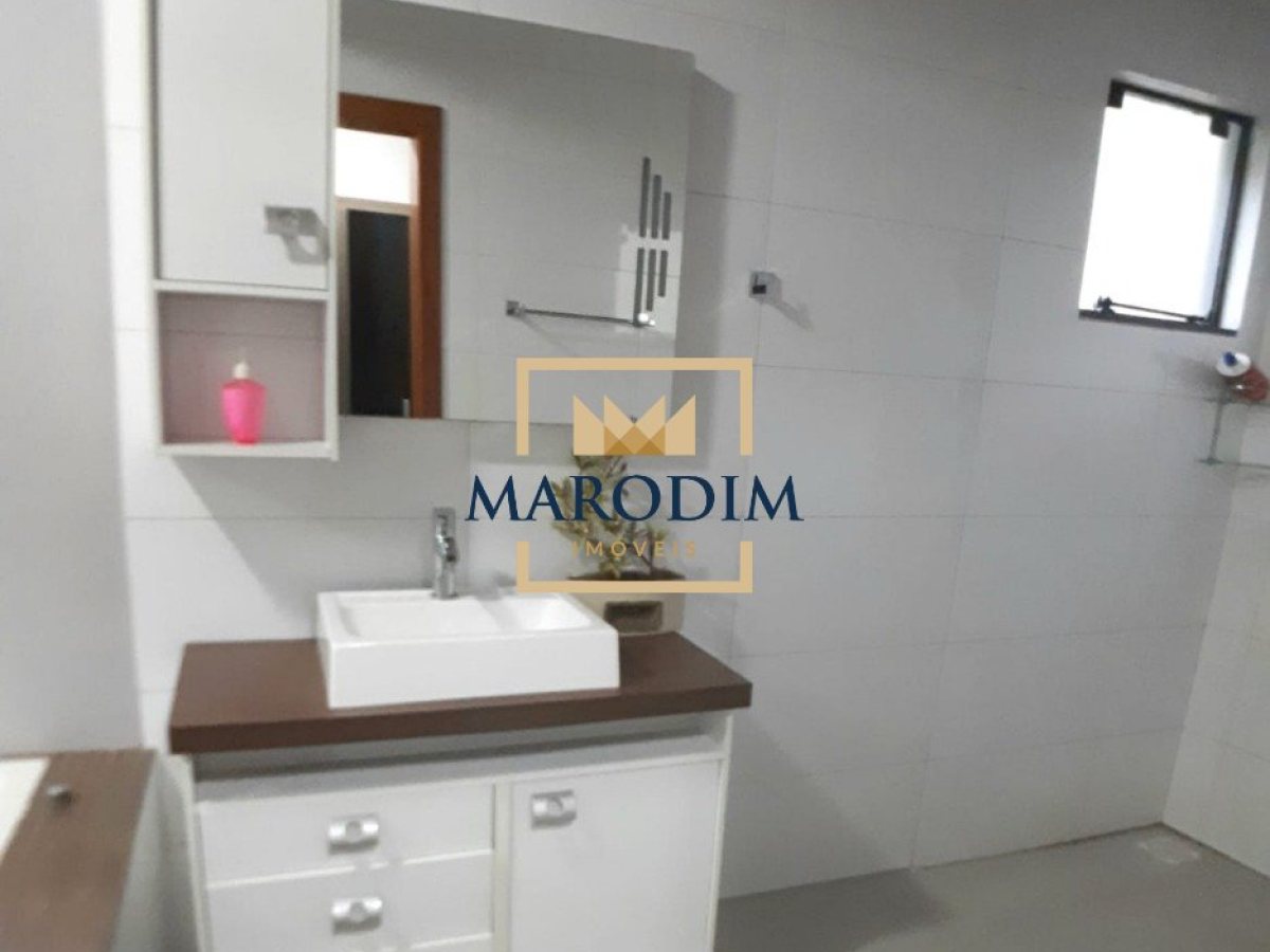 Chácara com 150m², 2 dormitórios, Nao suíte, 2 vagas, no bairro Interior em Marau