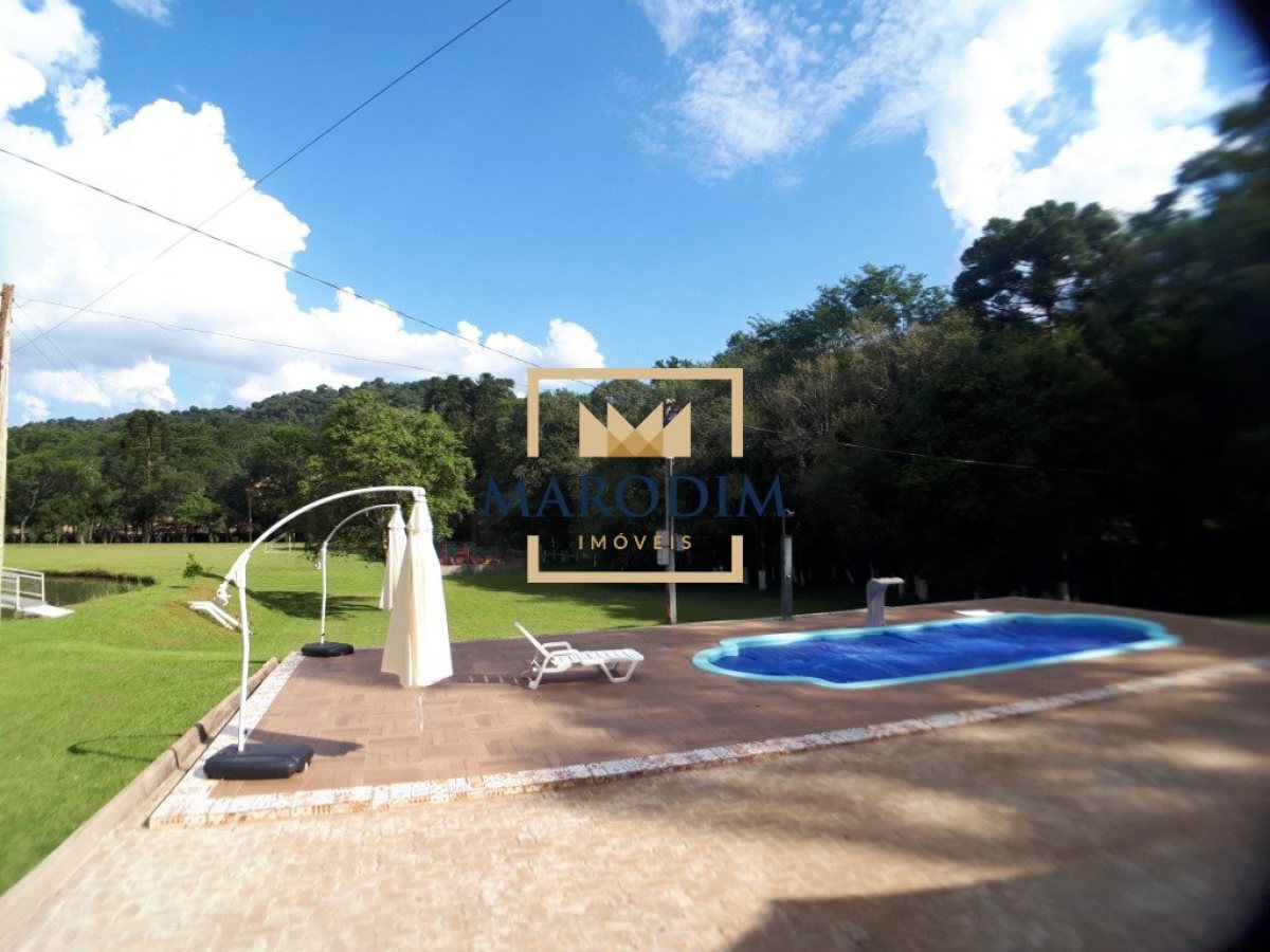 Chácara com 150m², 2 dormitórios, Nao suíte, 2 vagas, no bairro Interior em Marau