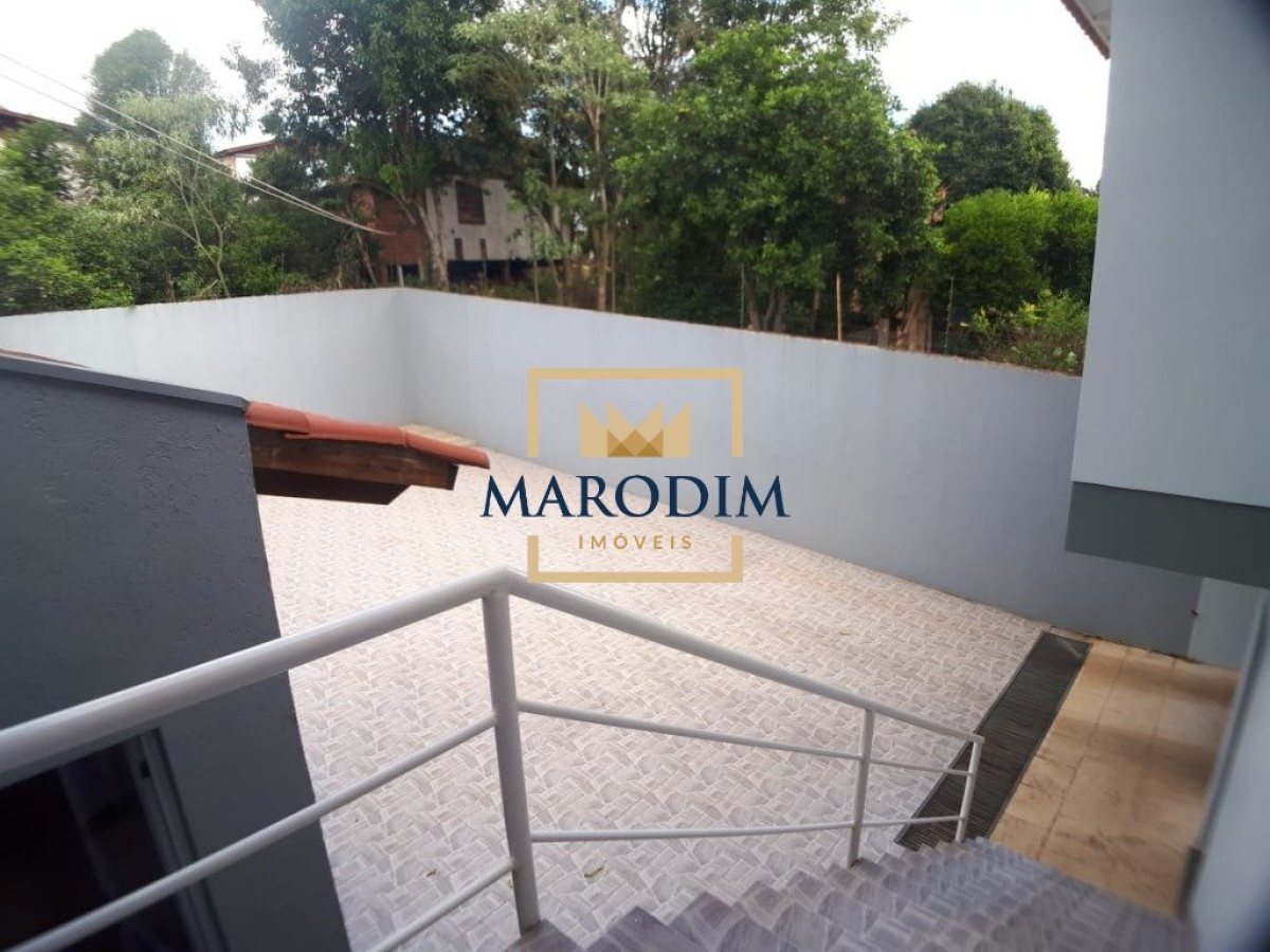 Casa com 329m², 3 dormitórios, Nao suíte, 2 vagas, no bairro Santa Helena em Marau