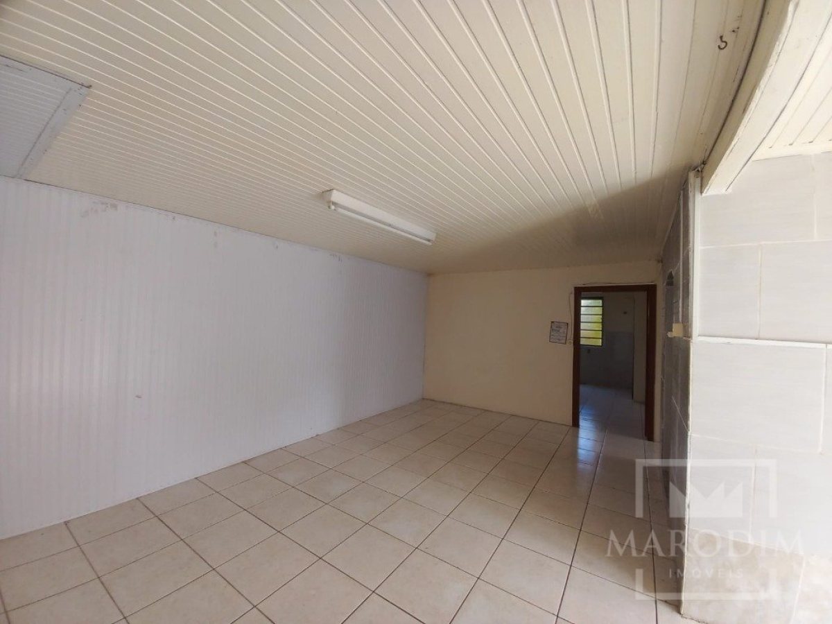 Casa com 130m², 5 dormitórios, Nao suíte, 2 vagas, no bairro Bosque em Marau