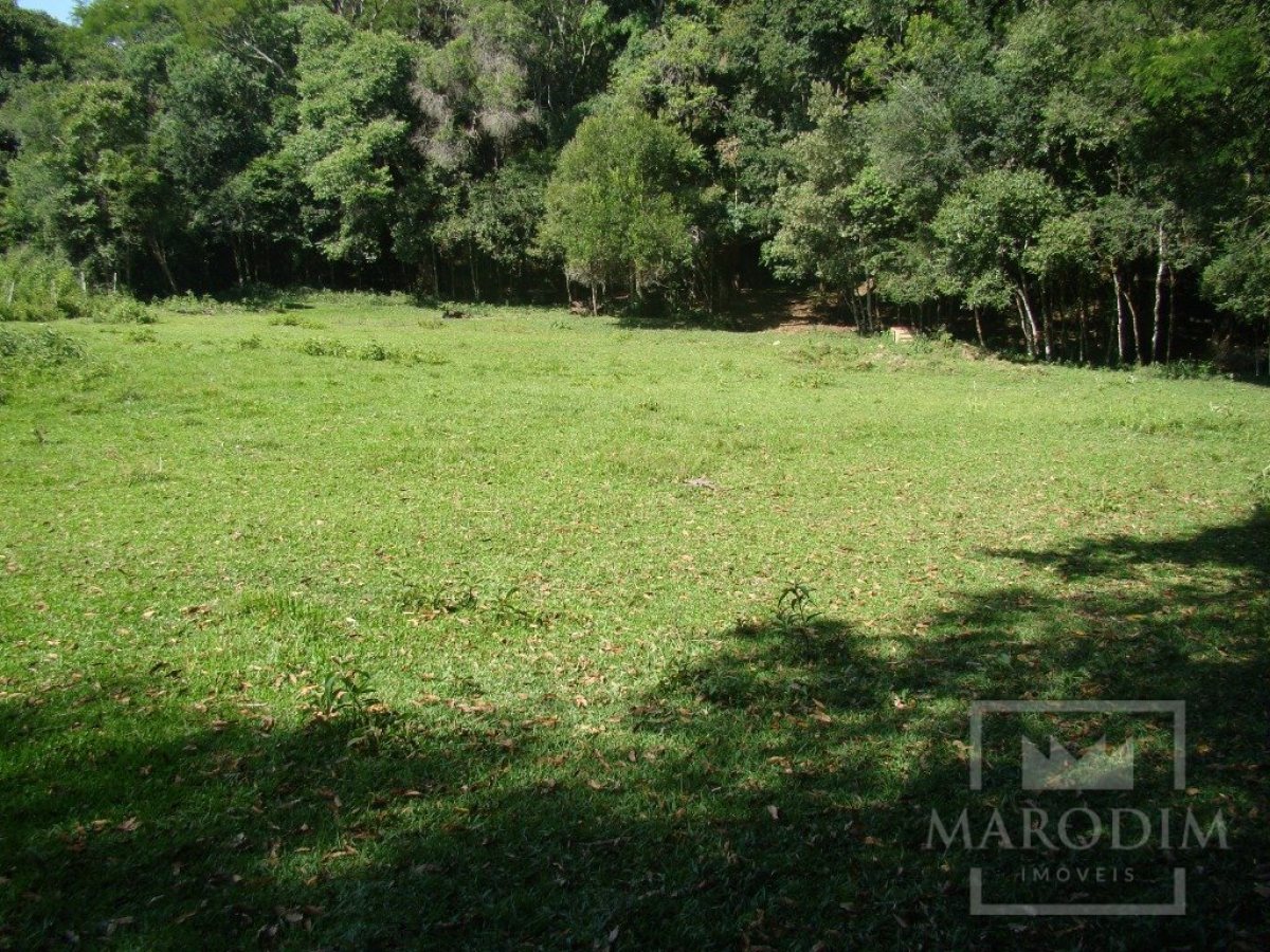 Sítio com 10000m², Nao suíte, no bairro Linha 25 em Marau
