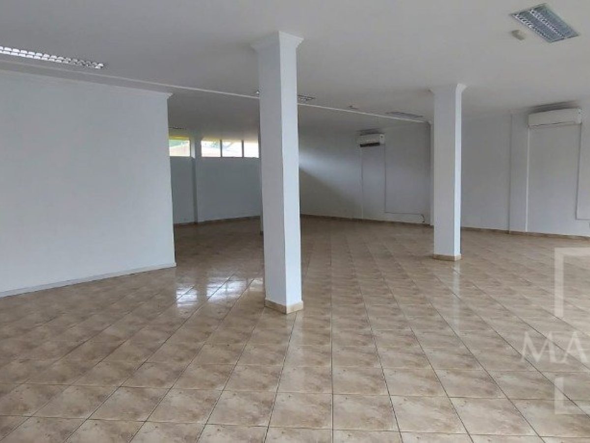 Salas/Conjuntos com 130m², Nao suíte, no bairro Centro em Marau