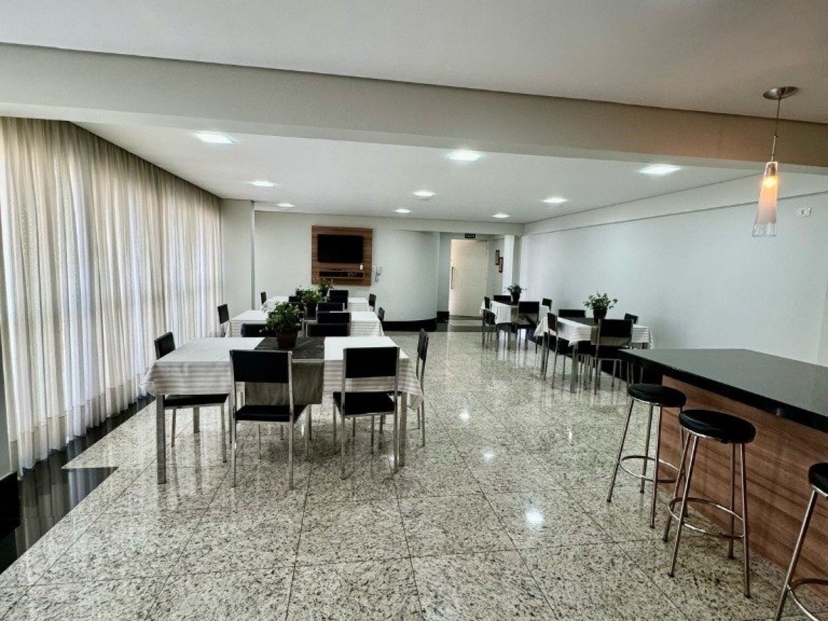 Apartamento com 114m², 3 dormitórios, Sim suíte, 2 vagas, no bairro Centro em Marau