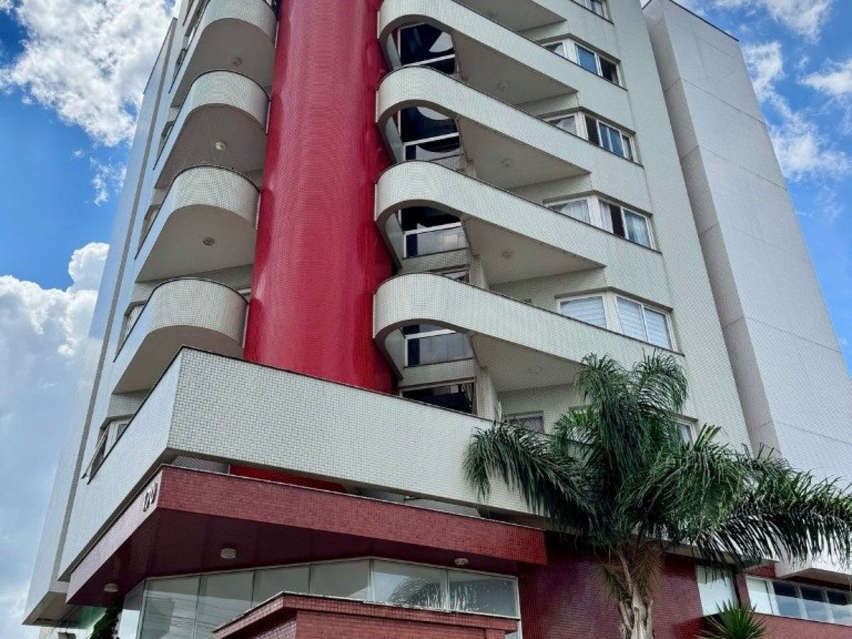 Apartamento com 114m², 3 dormitórios, Sim suíte, 2 vagas, no bairro Centro em Marau