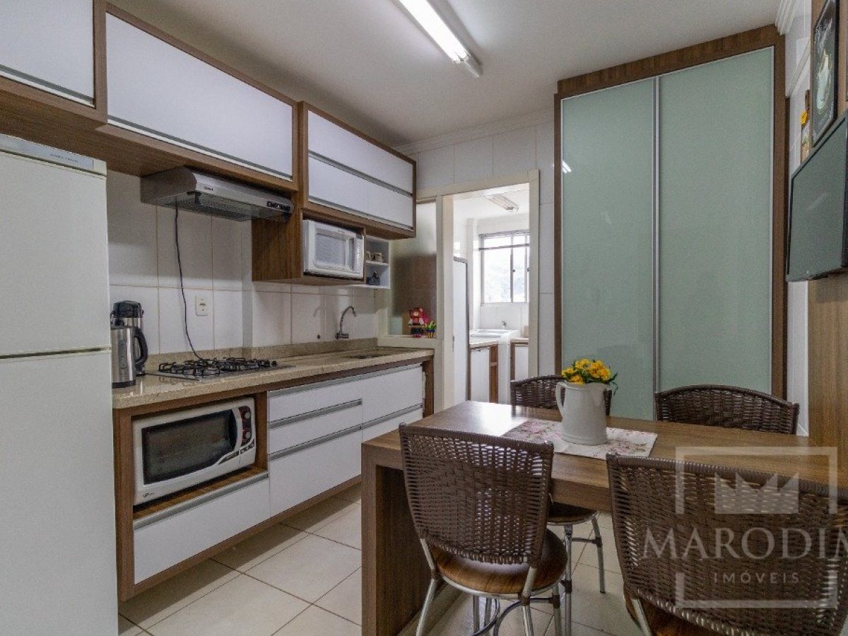 Apartamento com 98m², 3 dormitórios, Sim suíte, 1 vaga, no bairro Centro em Marau