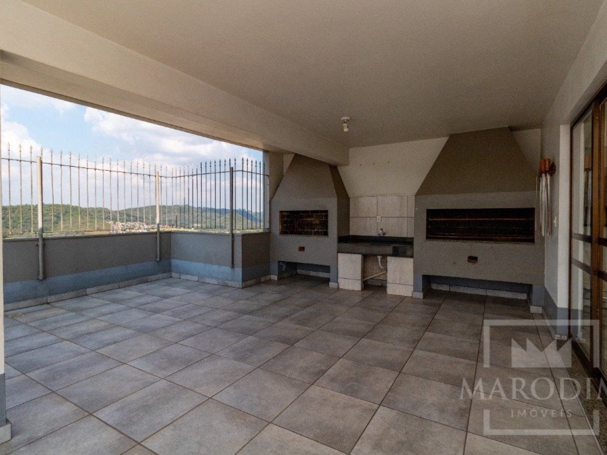 Apartamento com 98m², 3 dormitórios, Sim suíte, 1 vaga, no bairro Centro em Marau