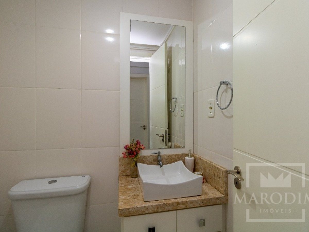 Apartamento com 98m², 3 dormitórios, Sim suíte, 1 vaga, no bairro Centro em Marau