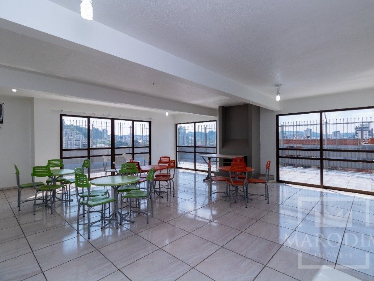 Apartamento com 98m², 3 dormitórios, Sim suíte, 1 vaga, no bairro Centro em Marau