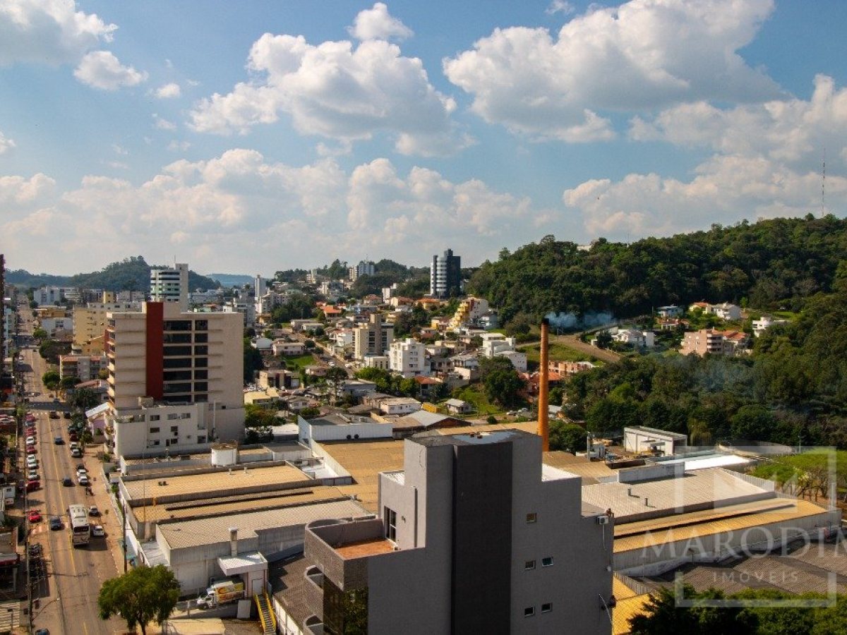 Apartamento com 98m², 3 dormitórios, Sim suíte, 1 vaga, no bairro Centro em Marau