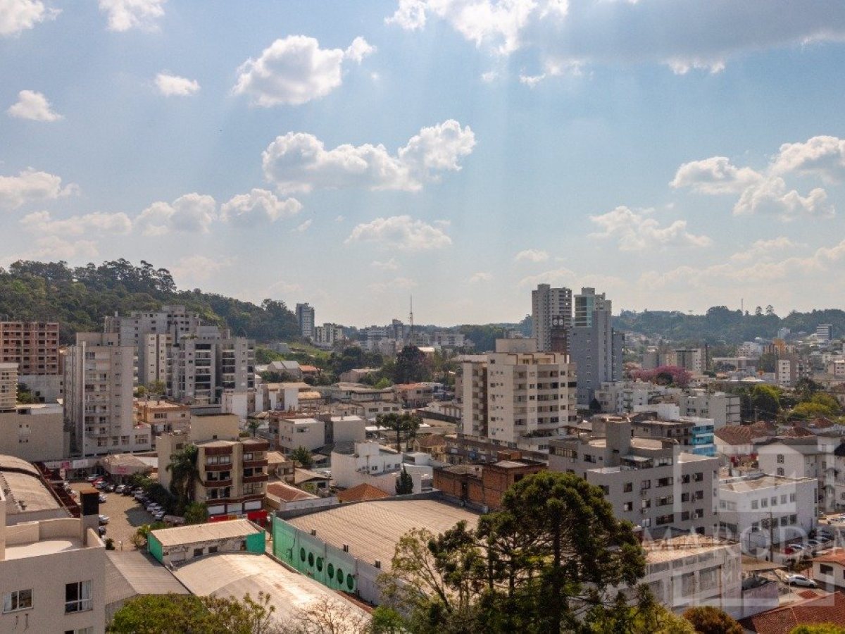 Apartamento com 98m², 3 dormitórios, Sim suíte, 1 vaga, no bairro Centro em Marau