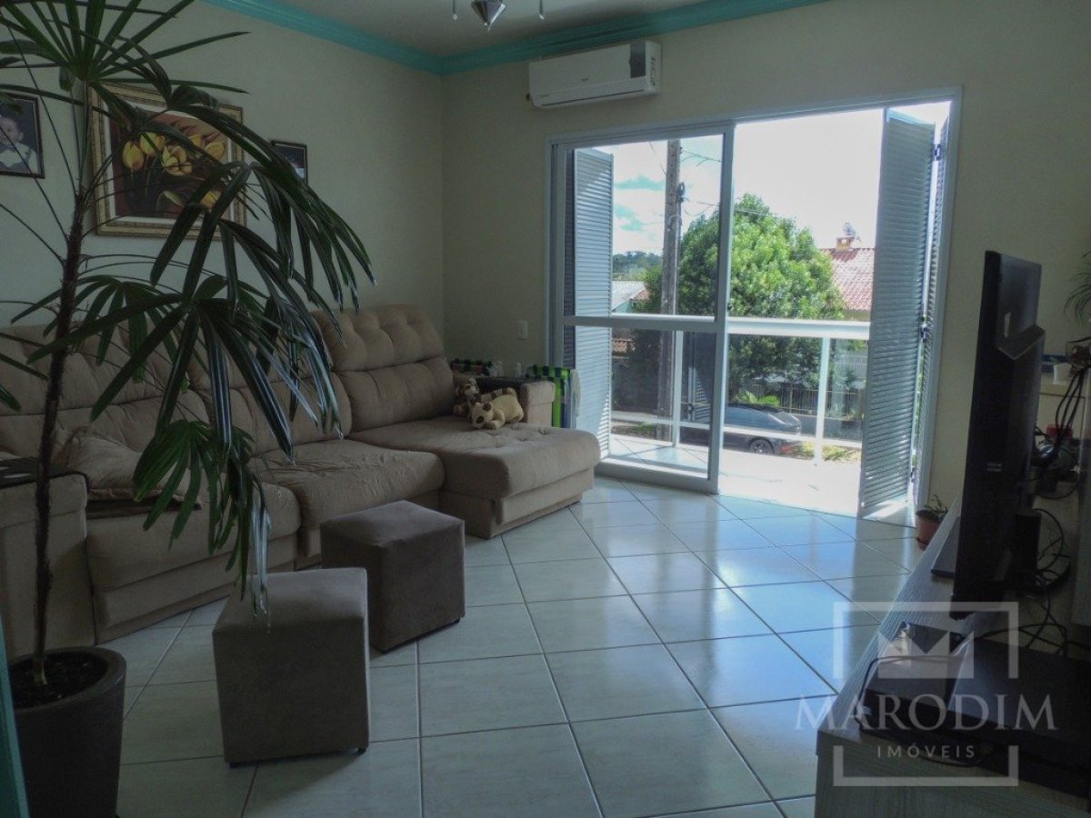 Casa com 274m², 3 dormitórios, Sim suíte, 2 vagas, no bairro Jardim do Sol em Marau