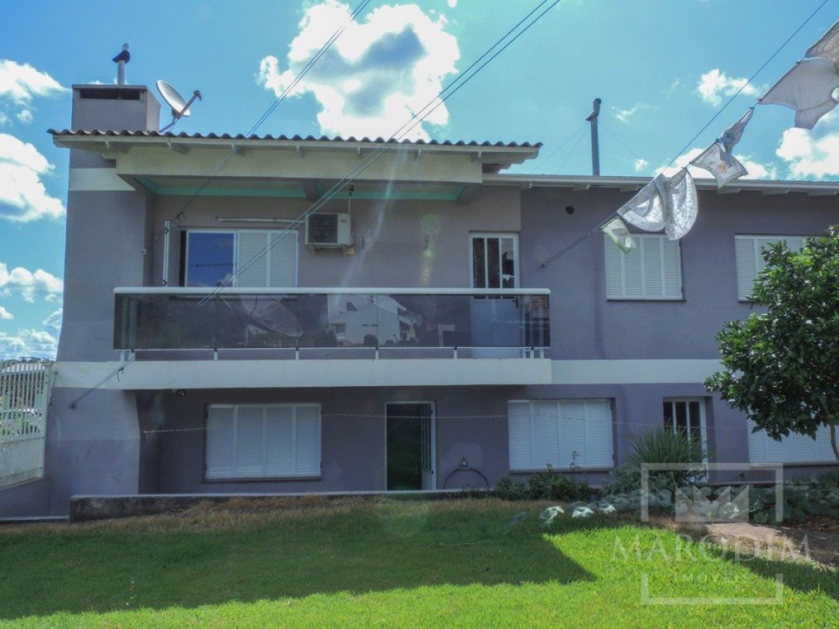 Casa com 274m², 3 dormitórios, Sim suíte, 2 vagas, no bairro Jardim do Sol em Marau