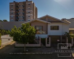 Casa com 290m², 4 dormitórios, Sim suíte, 5 vagas, no bairro Jardim América em Marau