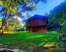 Sítio com 4695m², 2 dormitórios, Nao suíte, no bairro Interior em Marau