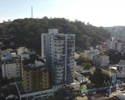 Apartamento com 168m², 2 dormitórios, Nao suíte, 2 vagas, no bairro Centro em Marau