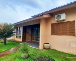 Casa com 184m², 4 dormitórios, Nao suíte, 3 vagas, no bairro Bosque em Marau