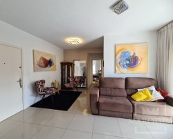 Apartamento com 94m², 3 dormitórios, Nao suíte, 2 vagas, no bairro Centro em Marau