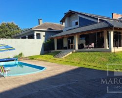 Sítio com 210m², 2 dormitórios, Nao suíte, 2 vagas, no bairro Barragem Capingui em Marau