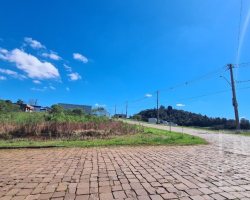 Terreno com 438m², Nao suíte, no bairro Loteamento de Rocco em Marau