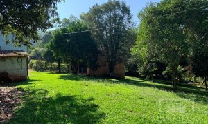 Sítio com 17294m², 3 dormitórios, Nao suíte, 4 vagas, no bairro Interior em Marau