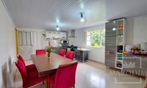 Casa com 146m², 3 dormitórios, Nao suíte, 1 vaga, no bairro Frei Adelar em Marau