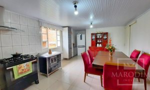 Casa com 146m², 3 dormitórios, Nao suíte, 1 vaga, no bairro Frei Adelar em Marau