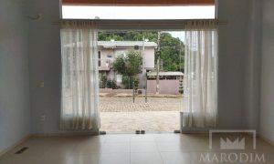 Salas/Conjuntos com 102m², Nao suíte, no bairro Santa Helena em Marau