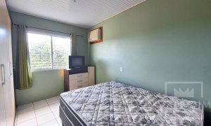 Casa com 137m², 2 dormitórios, Nao suíte, 2 vagas, no bairro Loteamento Vicente Riva em Marau