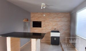 Casa com 137m², 2 dormitórios, Nao suíte, 2 vagas, no bairro Loteamento Vicente Riva em Marau