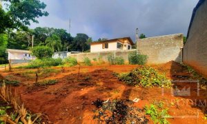 Terreno com 325m², Nao suíte, no bairro Santa Lúcia em Marau