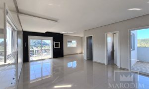 Cobertura com 185m², 2 dormitórios, Nao suíte, 2 vagas, no bairro Alberto Borella em Marau