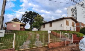 Terreno com 885m², Nao suíte, no bairro Centro em Marau