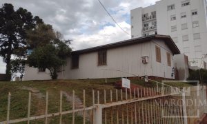 Terreno com 885m², Nao suíte, no bairro Centro em Marau