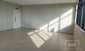 Salas/Conjuntos com 68m², Nao suíte, no bairro Centro em Marau
