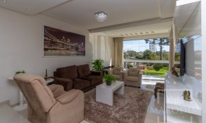 Prédio Comercial com 713m², Nao suíte, no bairro Centro em Marau