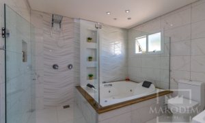 Prédio Comercial com 713m², Nao suíte, no bairro Centro em Marau