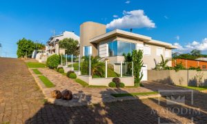 Casa com 229m², 3 dormitórios, Nao suíte, 3 vagas, no bairro Colinas Nova Marau em Marau