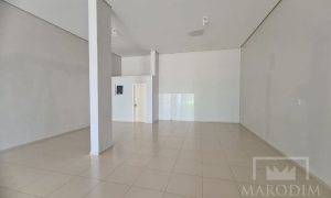 Salas/Conjuntos com 128m², Nao suíte, no bairro Alberto Borella em Marau