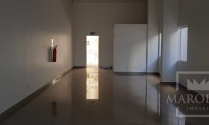 Salas/Conjuntos com 118m², Nao suíte, no bairro Centro em Marau