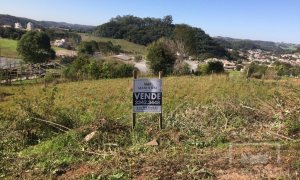 Terreno com 379m², Nao suíte, no bairro Loteamento Girardi em Marau