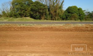 Terreno com 26933000m², Nao suíte, no bairro Borges de Medeiros em Marau