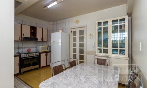 Apartamento com 267m², 3 dormitórios, Nao suíte, 1 vaga, no bairro Centro em Marau